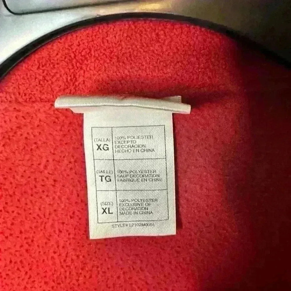 Disney Mickey Mouse Adult Fleece Jacket Size XL Red and Black Zip Up - Picture 7 of 11